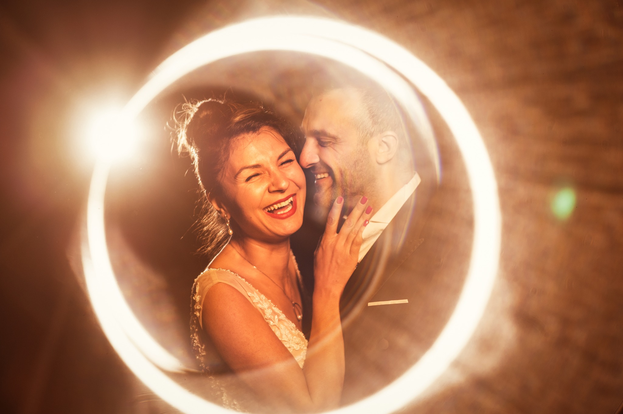 Fotografie de nuntă cu efecte de lumină